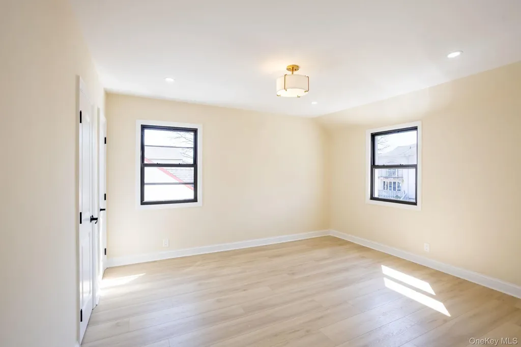 65-15 183rd Street Fresh Meadows NY 11365