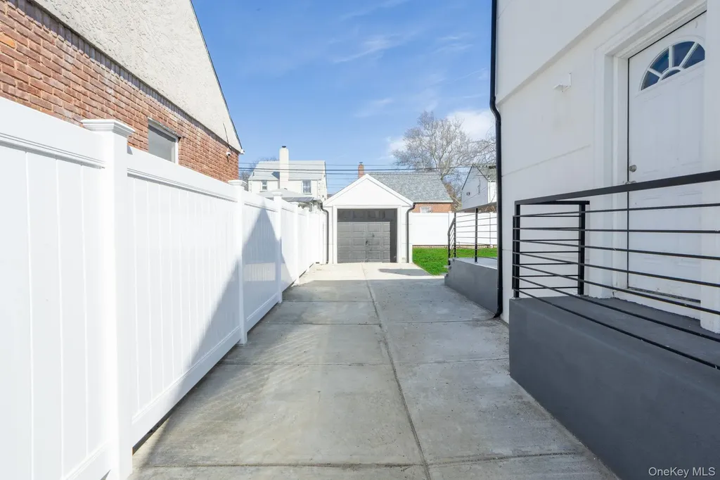 65-15 183rd Street Fresh Meadows NY 11365