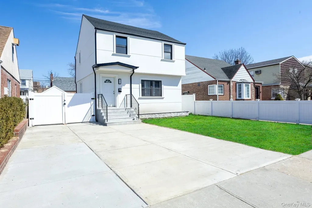 65-15 183rd Street Fresh Meadows NY 11365