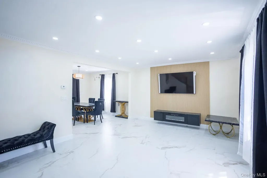 65-15 183rd Street Fresh Meadows NY 11365