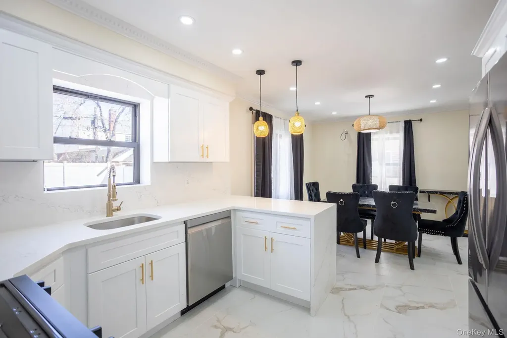 65-15 183rd Street Fresh Meadows NY 11365