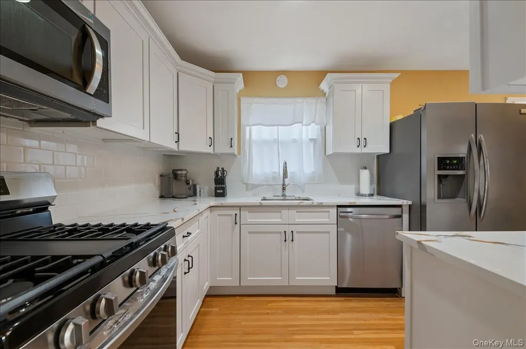 2 Fern Place Plainview NY 11803