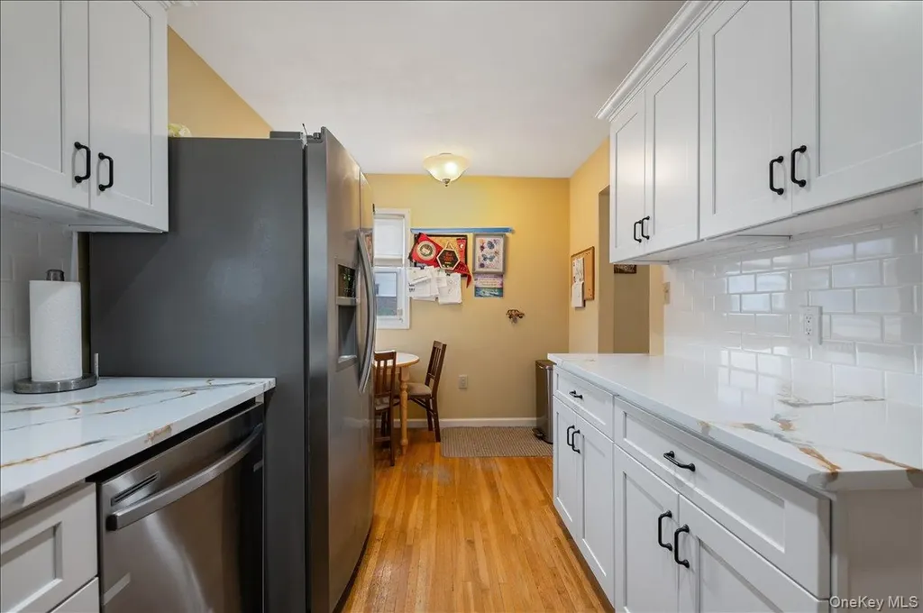2 Fern Place Plainview NY 11803
