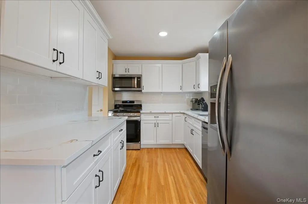 2 Fern Place Plainview NY 11803