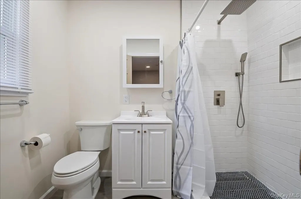 2 Fern Place Plainview NY 11803