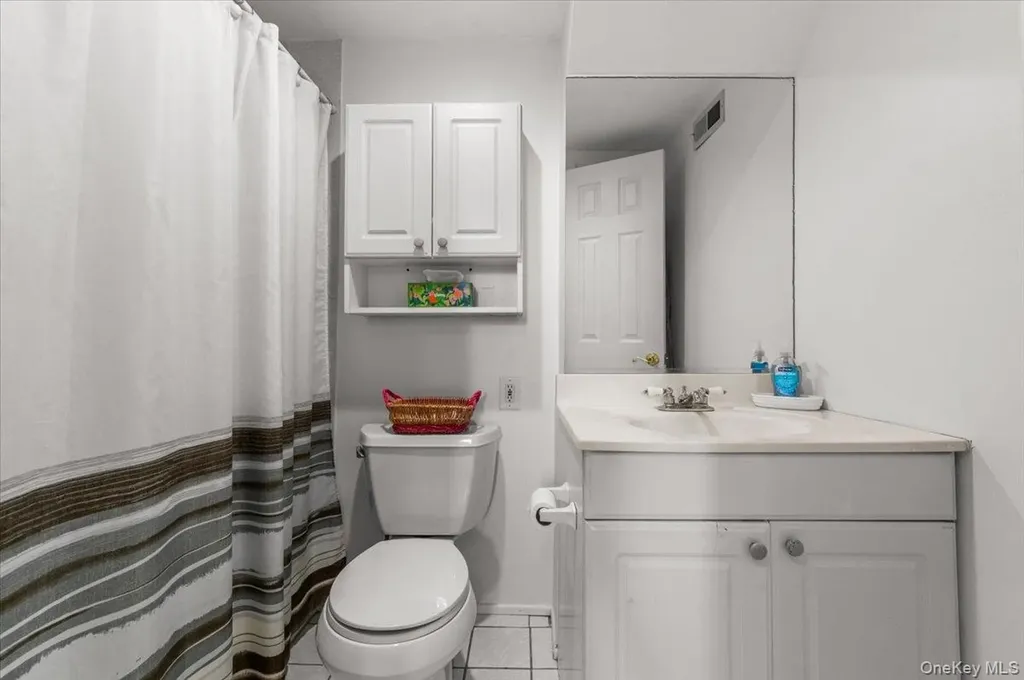 2 Fern Place Plainview NY 11803