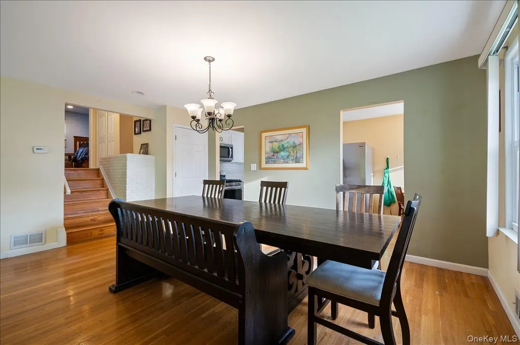 2 Fern Place Plainview NY 11803