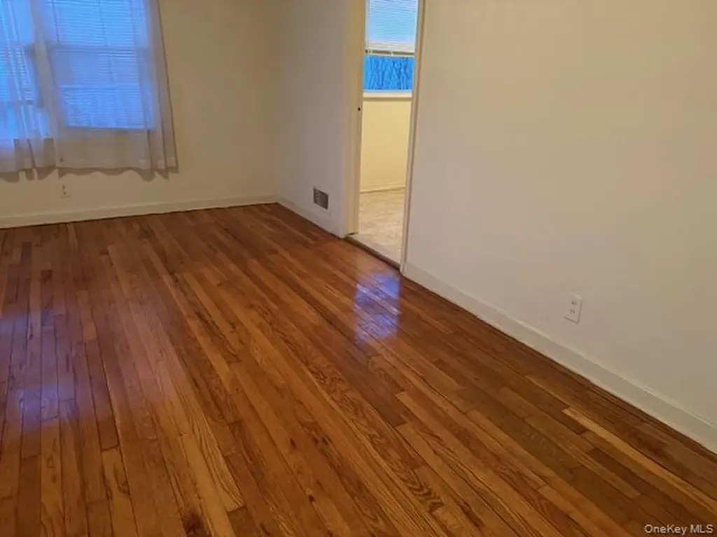 5 Totten Street Bethpage NY 11714