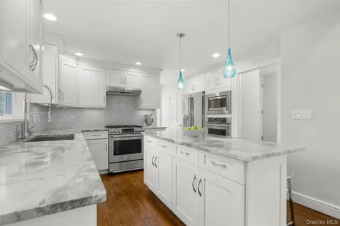 644 Fort Hill Road Scarsdale NY 10583