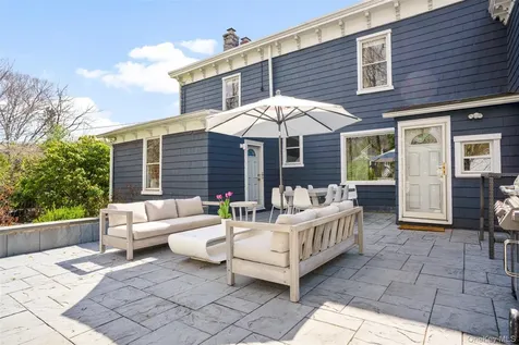 644 Fort Hill Road Scarsdale NY 10583