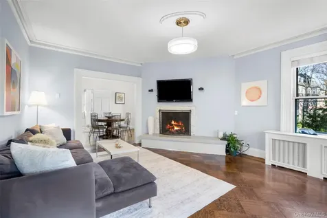 644 Fort Hill Road Scarsdale NY 10583