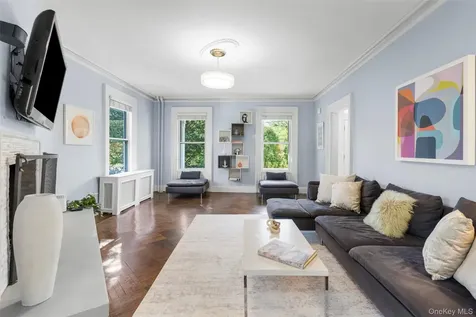 644 Fort Hill Road Scarsdale NY 10583
