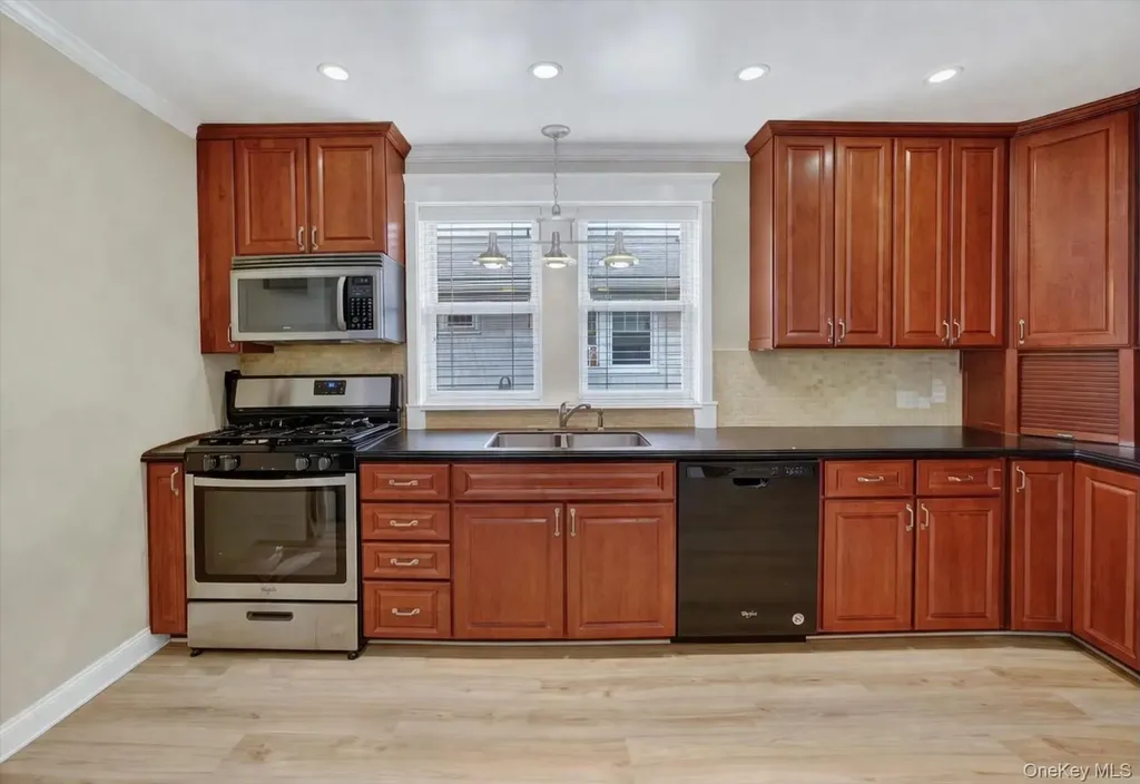 118 Third Avenue Pelham NY 10803