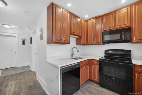 118 Third Avenue Pelham NY 10803