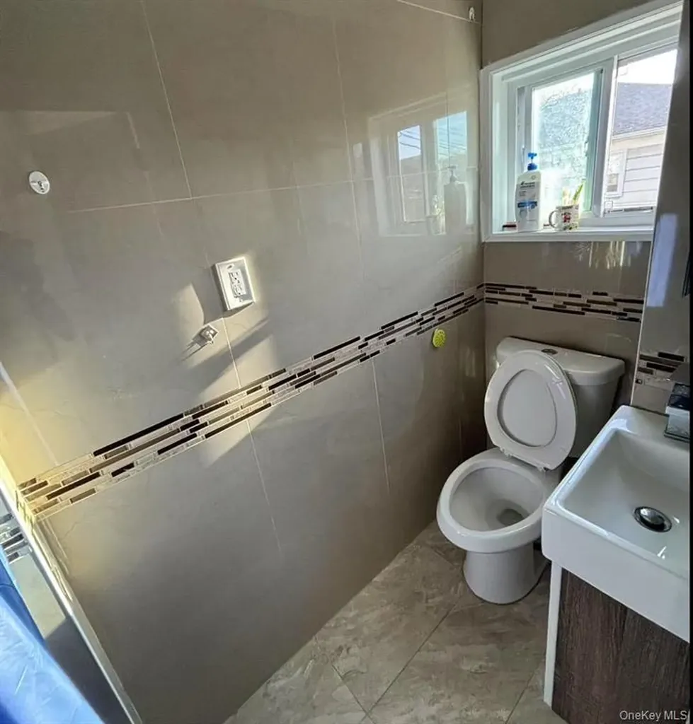 14418 Negundo Avenue Flushing NY 11355