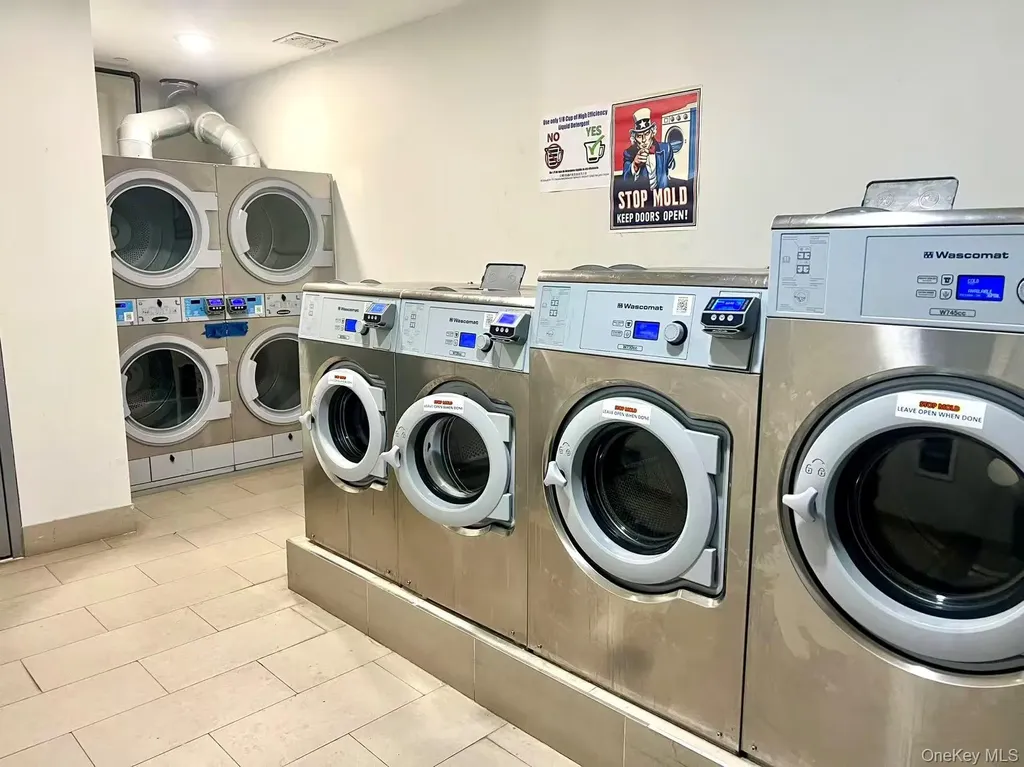 15815 Union Turnpike Fresh Meadows NY 11366
