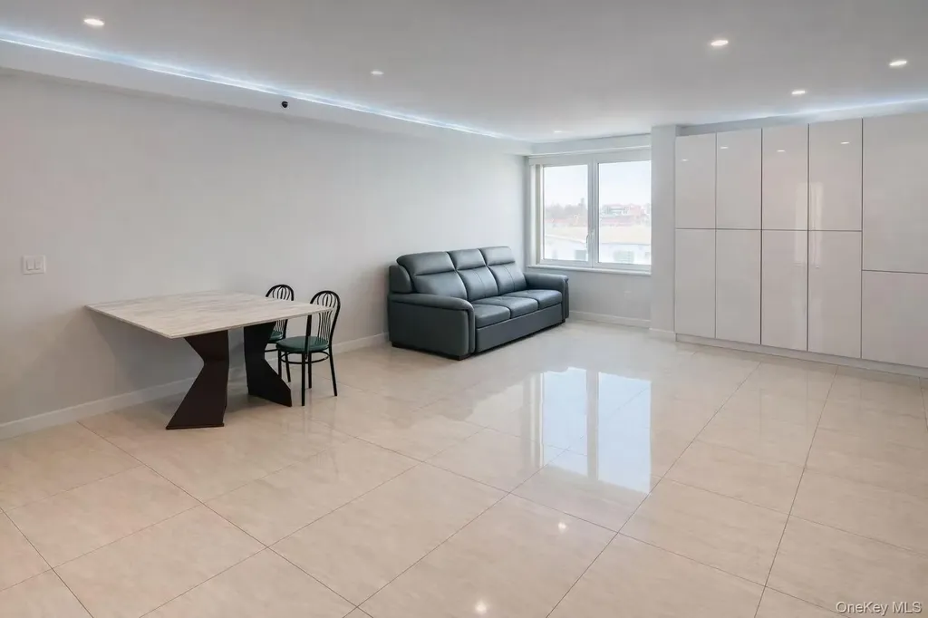 15815 Union Turnpike Fresh Meadows NY 11366