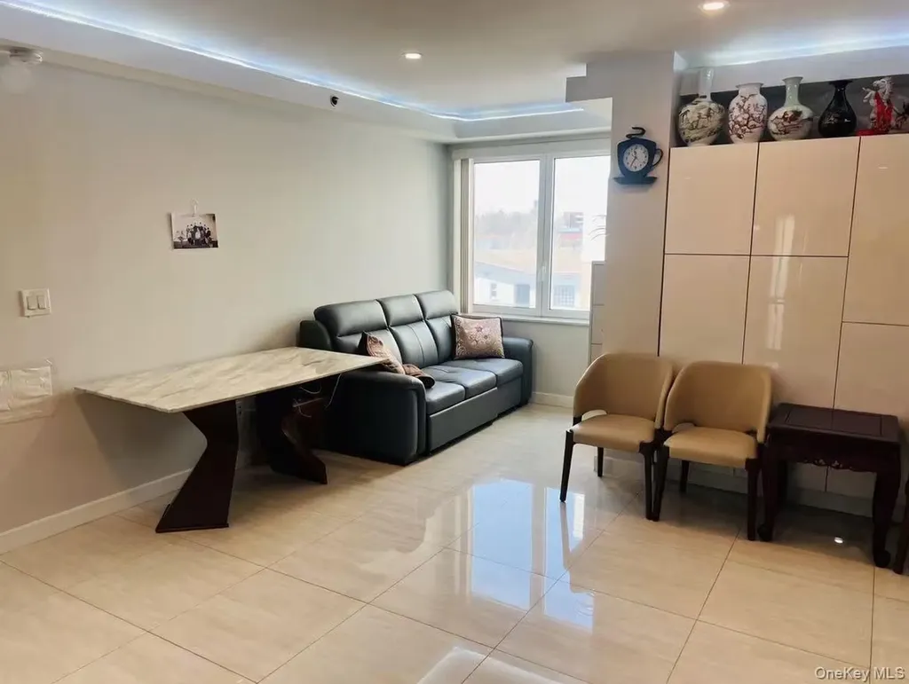 15815 Union Turnpike Fresh Meadows NY 11366