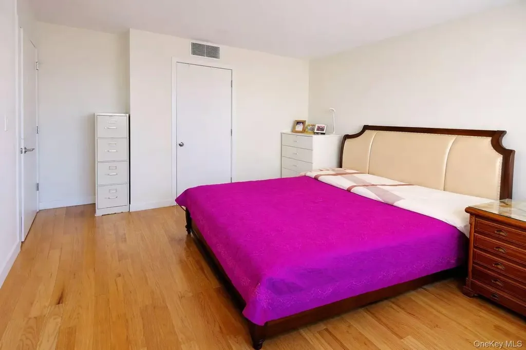15815 Union Turnpike Fresh Meadows NY 11366