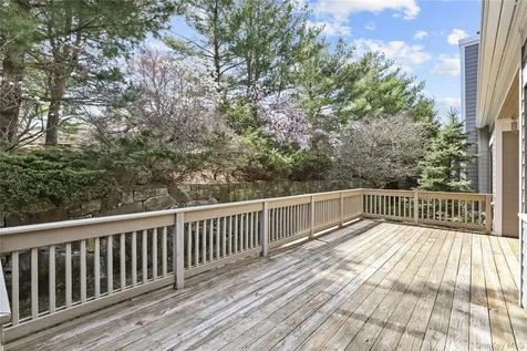 412 Heritage Hills Somers NY 10589
