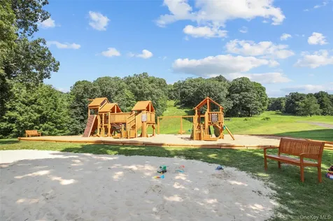 412 Heritage Hills Somers NY 10589