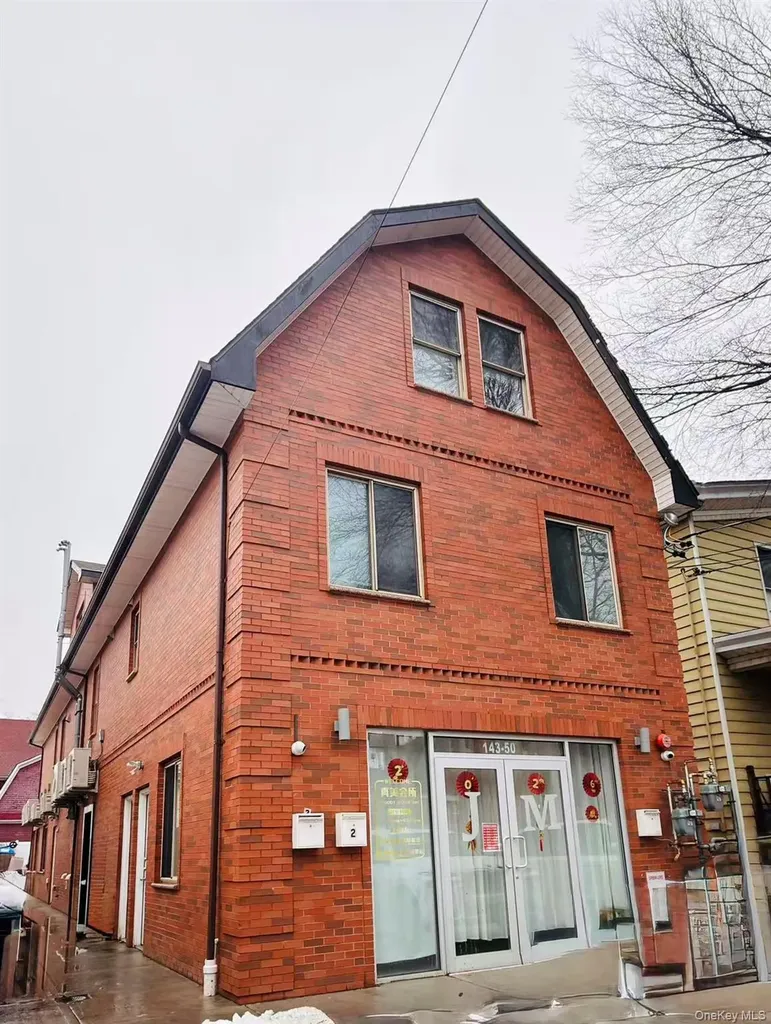 14350 Franklin Avenue Flushing NY 11355