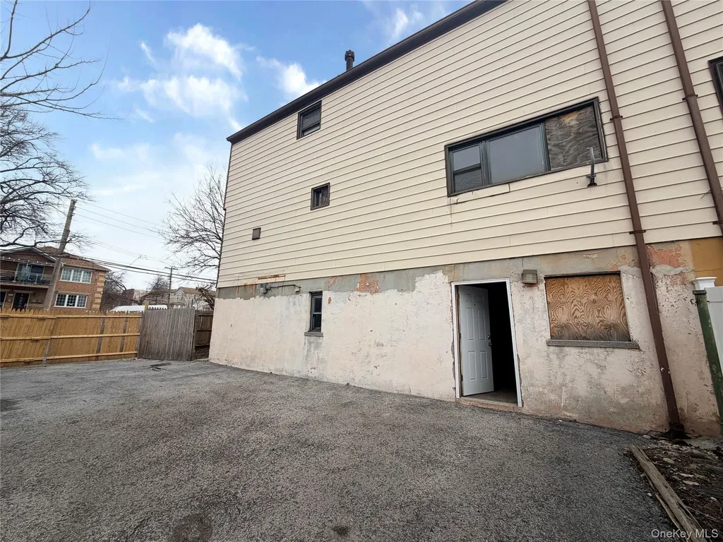 351 Quincy Avenue Bronx NY 10465