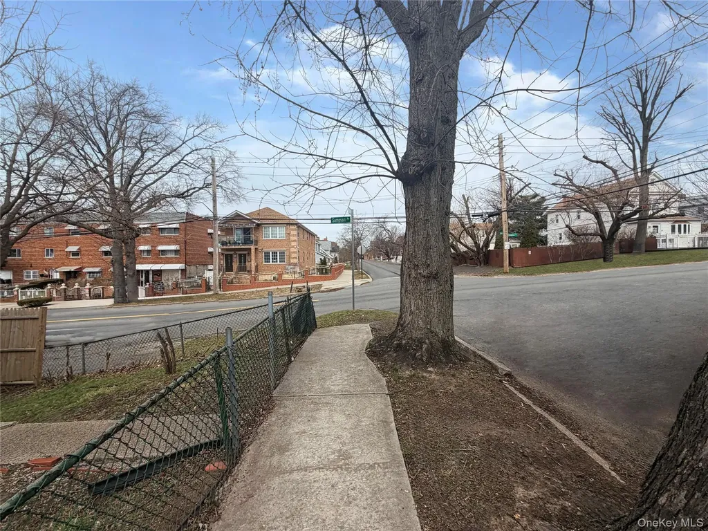 351 Quincy Avenue Bronx NY 10465
