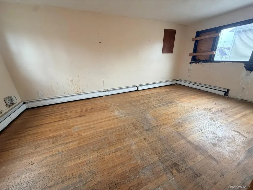 351 Quincy Avenue Bronx NY 10465
