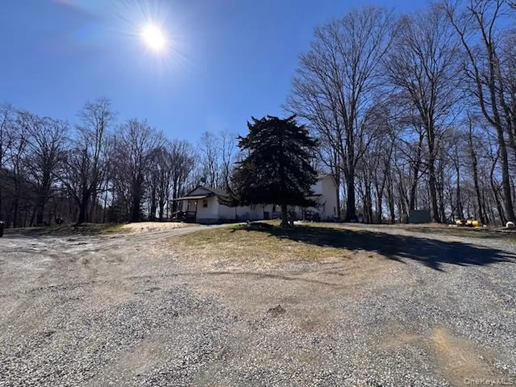37-43 Nine Partners Road Clinton Corners NY 12514