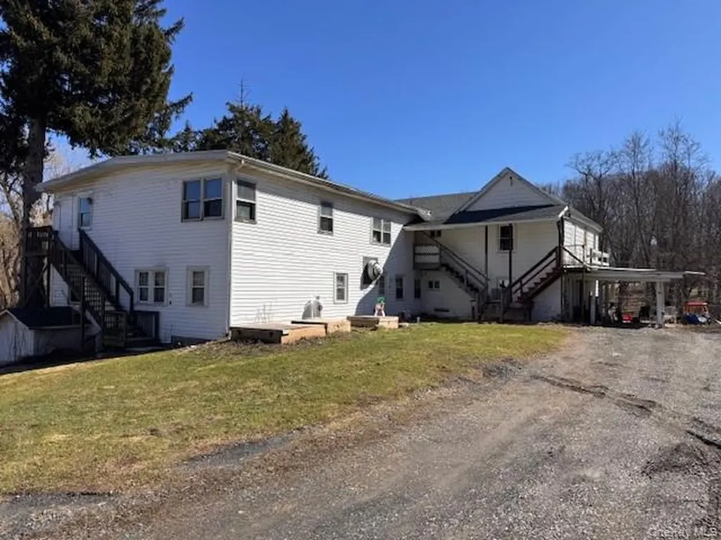 37-43 Nine Partners Road Clinton Corners NY 12514