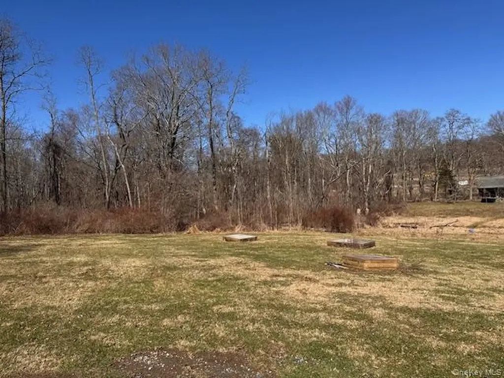 37-43 Nine Partners Road Clinton Corners NY 12514