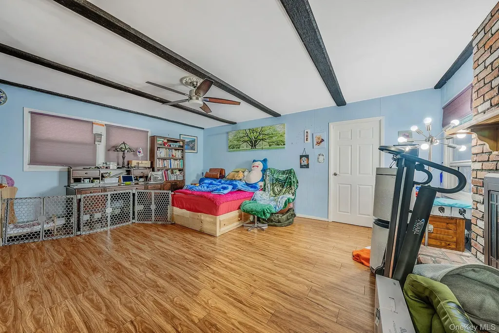 16 Manchester Lane Stony Brook NY 11790