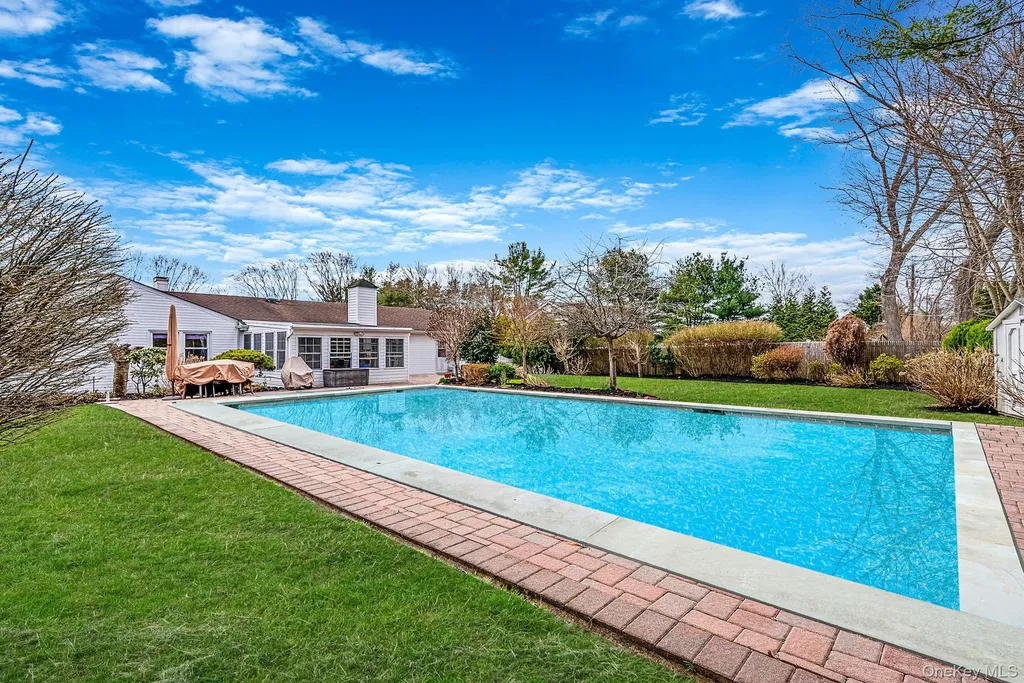 16 Manchester Lane Stony Brook NY 11790