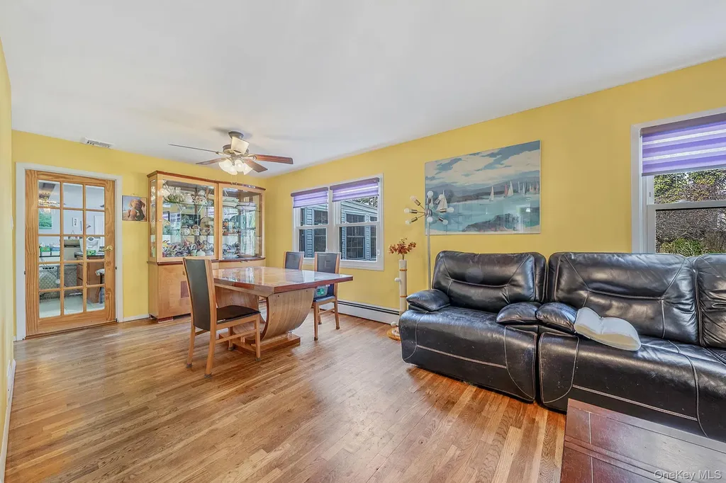 16 Manchester Lane Stony Brook NY 11790