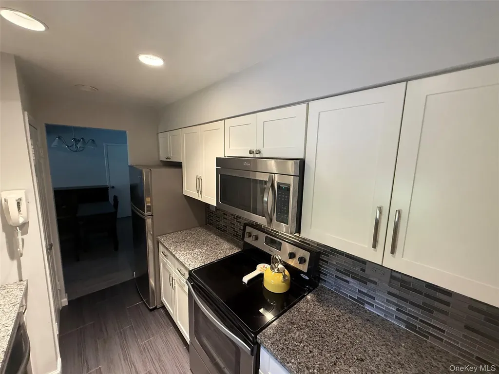 10 Bronxville Glen Drive Bronxville NY 10708
