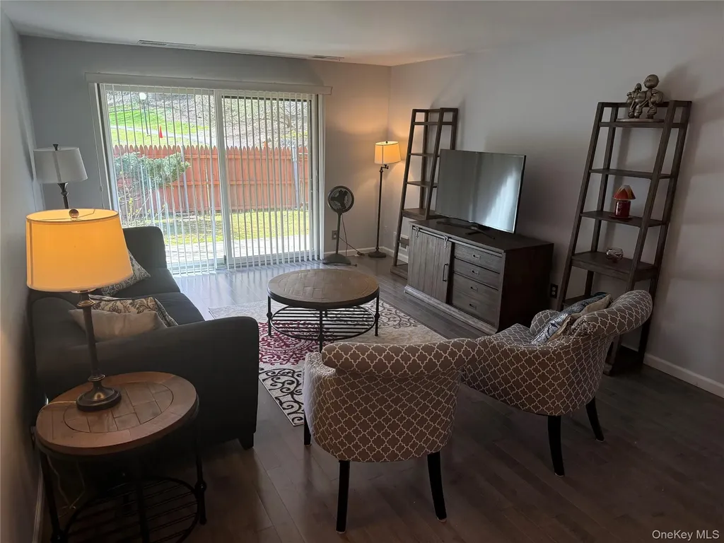 10 Bronxville Glen Drive Bronxville NY 10708