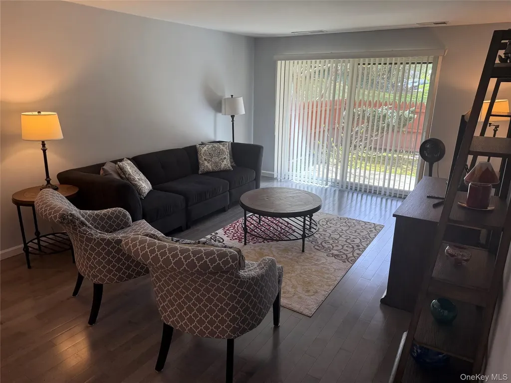 10 Bronxville Glen Drive Bronxville NY 10708