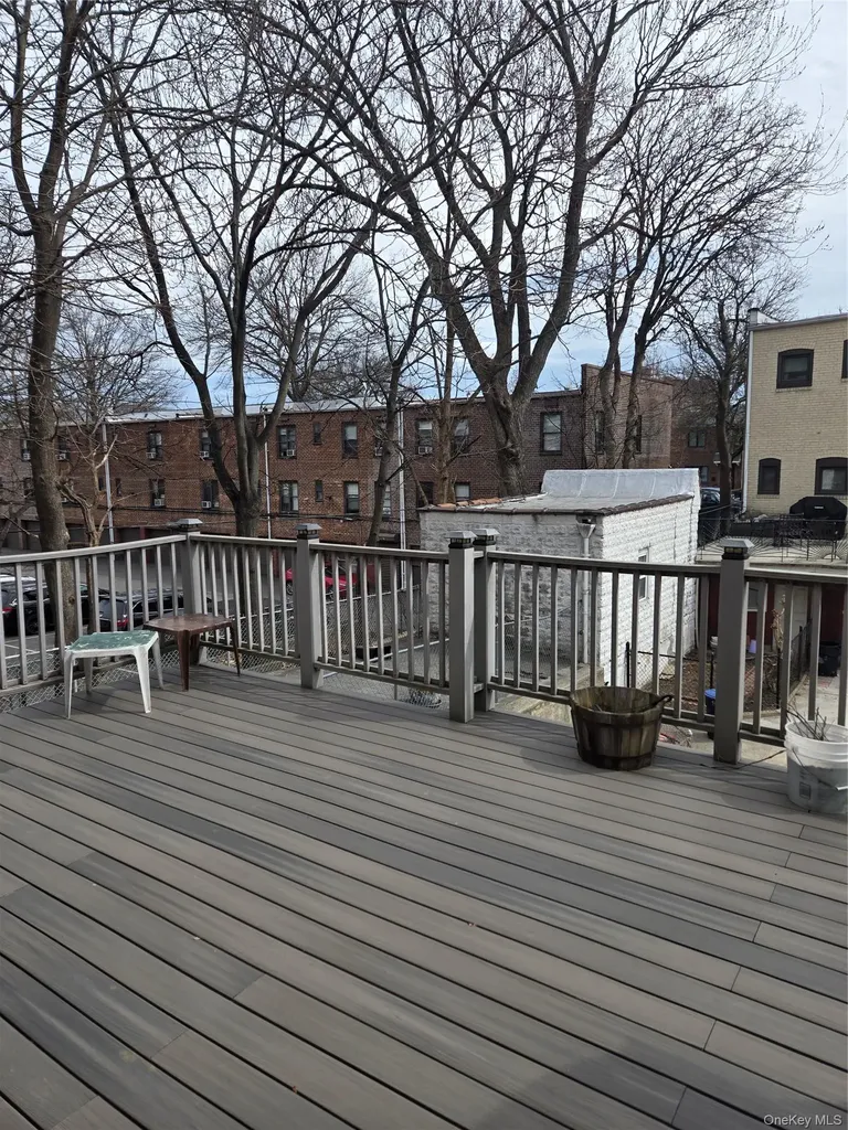 89-12 Rutledge Avenue Glendale NY 11385