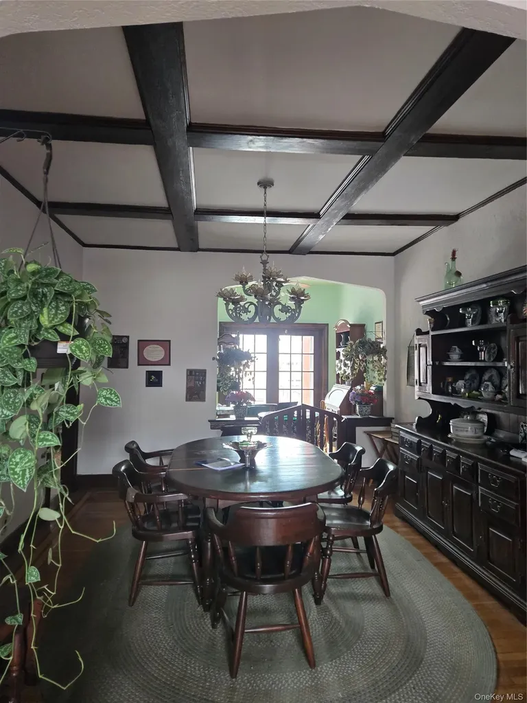 89-12 Rutledge Avenue Glendale NY 11385