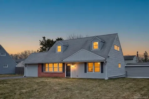 38 Dunwoodie Drive Kingston NY 12401