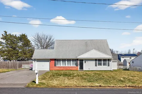 38 Dunwoodie Drive Kingston NY 12401