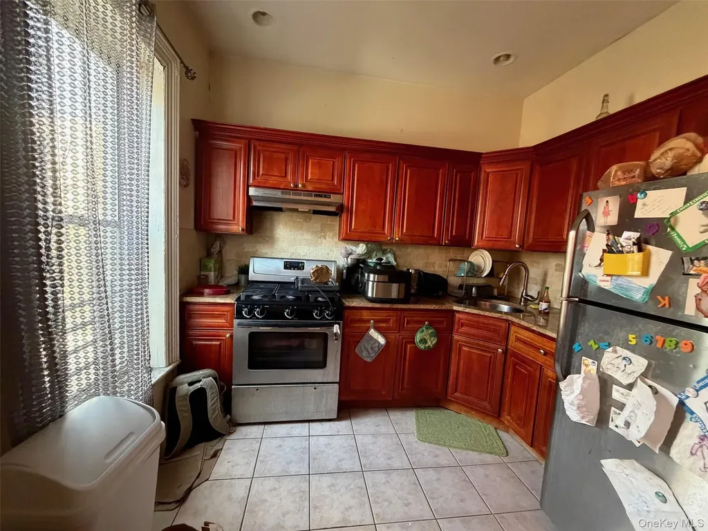 1073 Prospect Place Brooklyn NY 11213