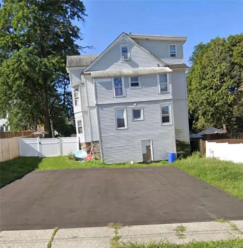 1 Dewitt Street Middletown NY 10940