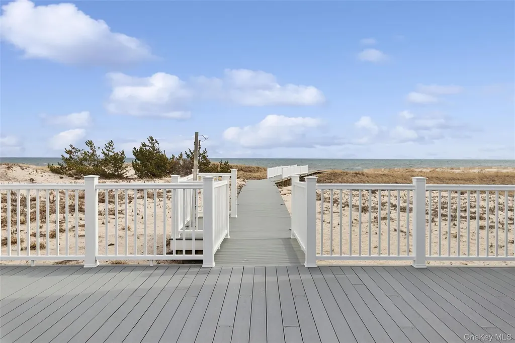 473 Dune Road Westhampton Beach NY 11978