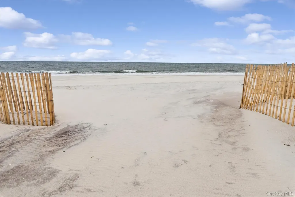 473 Dune Road Westhampton Beach NY 11978