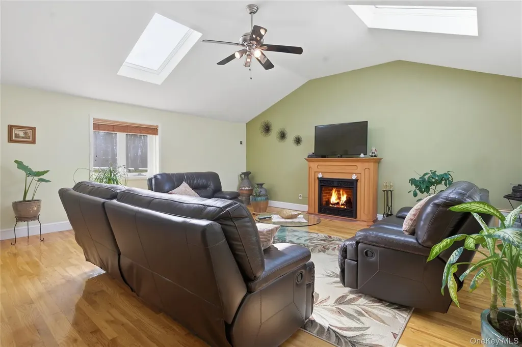 801 Albany Post Road Gardiner NY 12525