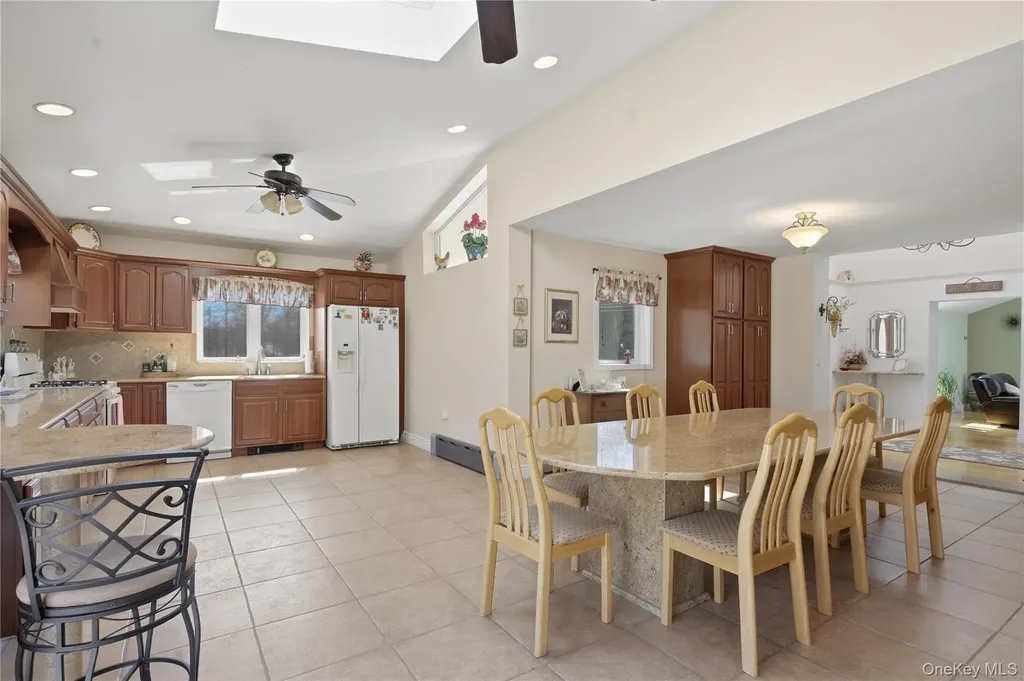 801 Albany Post Road Gardiner NY 12525