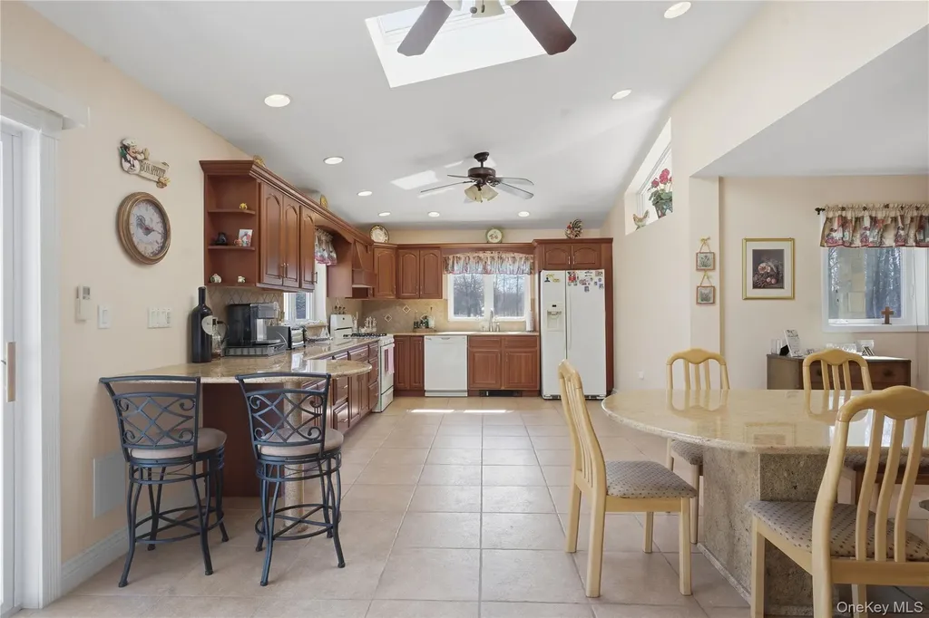 801 Albany Post Road Gardiner NY 12525