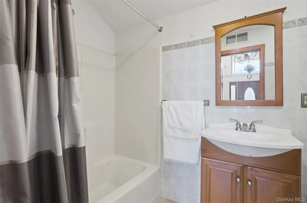 801 Albany Post Road Gardiner NY 12525